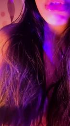 Aloneathome22 webcam cam4 model stream image