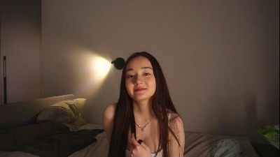 LoisIntveld webcam model stream image
