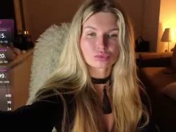 mia_mils webcam model stream image