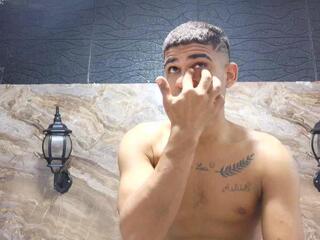 Dylann Brown webcam model stream image