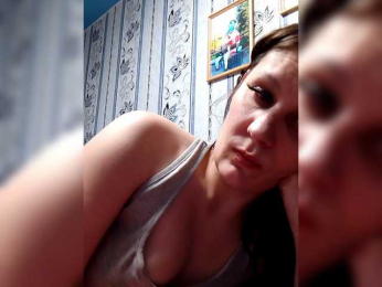 Maia85 webcam model stream image