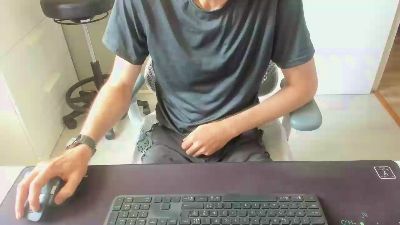 CurieuxDu47 webcam model stream image