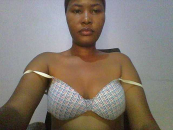 Pretty-thalia1 webcam model stream image