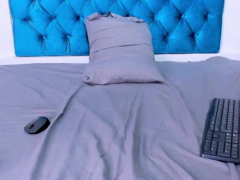 EmilyCristal webcam model stream image