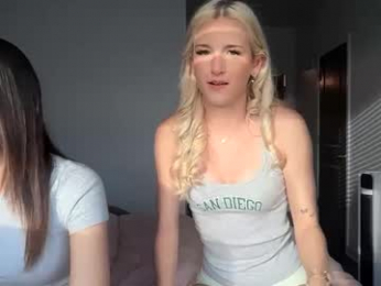 cassiemaee webcam model stream image