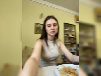 Assiyaa webcam model stream image