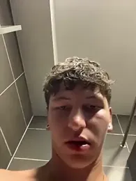 ARON_LUXX webcam stripchat model stream image