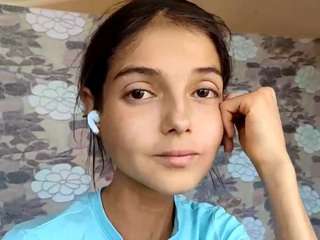 rowenaayres webcam model stream image