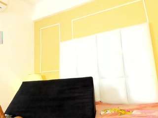 roommyy webcam model stream image