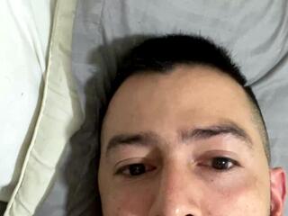 Young Hemp webcam model stream image