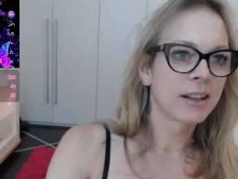 spicysweetlytwo webcam model stream image