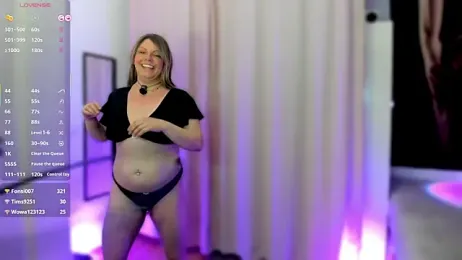 Oktopussy webcam stripchat model stream image