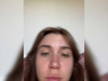 pizzahott webcam bongacams model stream image