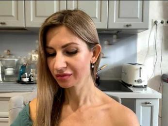 NicolleReisman webcam bongacams model stream image