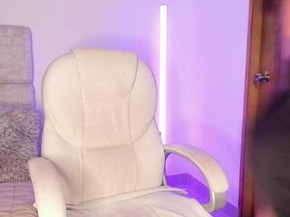 Irina Evans webcam model stream image