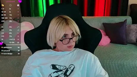 white__punk webcam model stream image