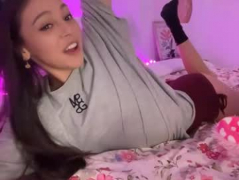 keirasworld webcam model stream image
