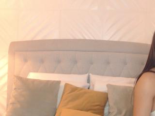 Alexandra Skies webcam model stream image
