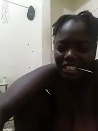 SerenaVance webcam stripchat model stream image