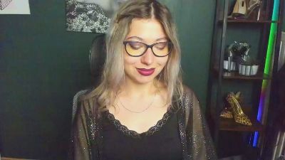 niceHEIDI webcam model stream image