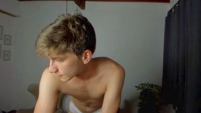 Othermore_ webcam model stream image