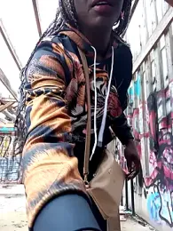 blackhotpartyts webcam model stream image