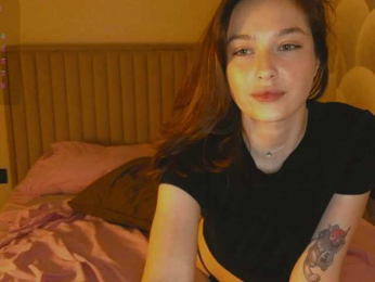 Narcissism webcam bongacams model stream image