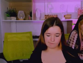 aria_moo webcam model stream image