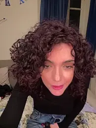 strawberry_queen2 webcam model stream image