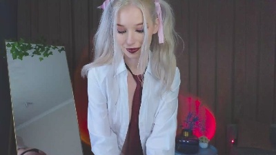 AshleyGrooms webcam model stream image