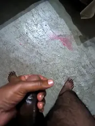 Bull_For_Cuckold_Realmeet webcam model stream image