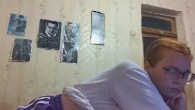AzaleeKanz webcam model stream image