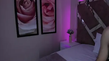 MaxiRogers webcam model stream image