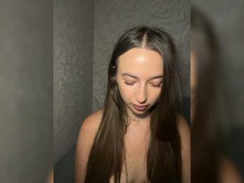 Alisaa-00 webcam model stream image