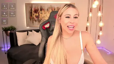 KylieCooper webcam model stream image