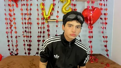 Eliotkinky webcam model stream image