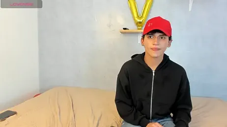 Eliotkinky webcam model stream image