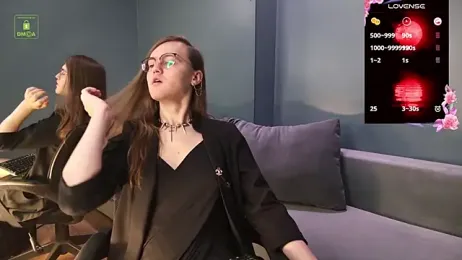 YukoFanee webcam model stream image