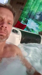 mike250873 webcam model stream image