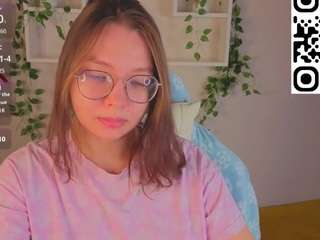 noora-moore webcam model stream image