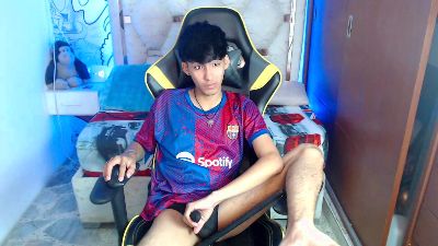Yiisu_1 webcam model stream image