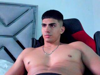 Tyler Durdeen webcam model stream image