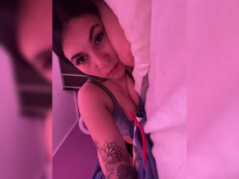 Lona-rose webcam bongacams model stream image