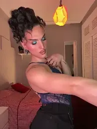 Crystal_________ webcam model stream image