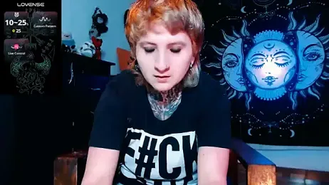 Marieblueeyes webcam model stream image