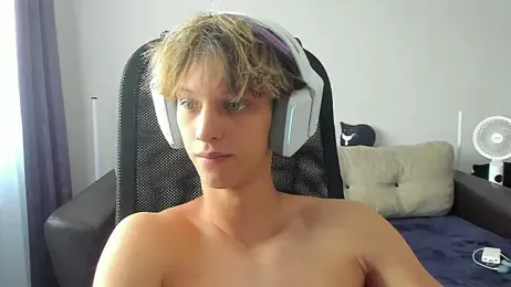 Ostin_meow webcam model stream image