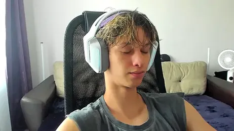 Ostin_meow webcam model stream image