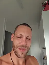 Runnycummood webcam model stream image