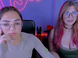 alison-lay webcam preview