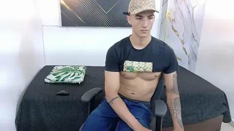 GoldenDesireX_ webcam model stream image